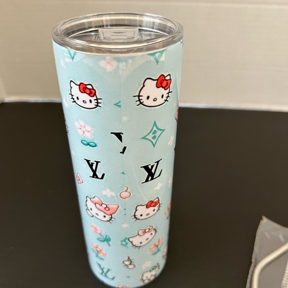 Hello Kitty Brand Inspired Thermos includes Straw and Straw Cleaner - Picture 2 of 5